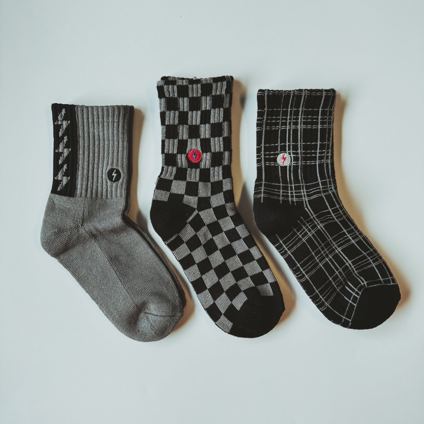 3 - PACK "CHECK THE VOLTS" SOCKS - Mack & Harvie