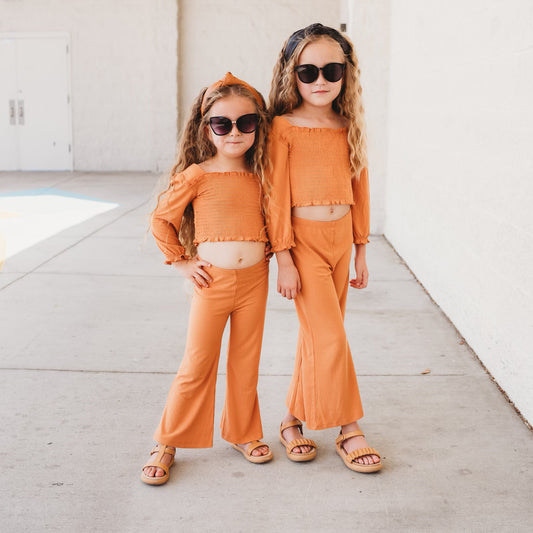 PUMPKIN RIB DREAM SMOCKED FLARE SET