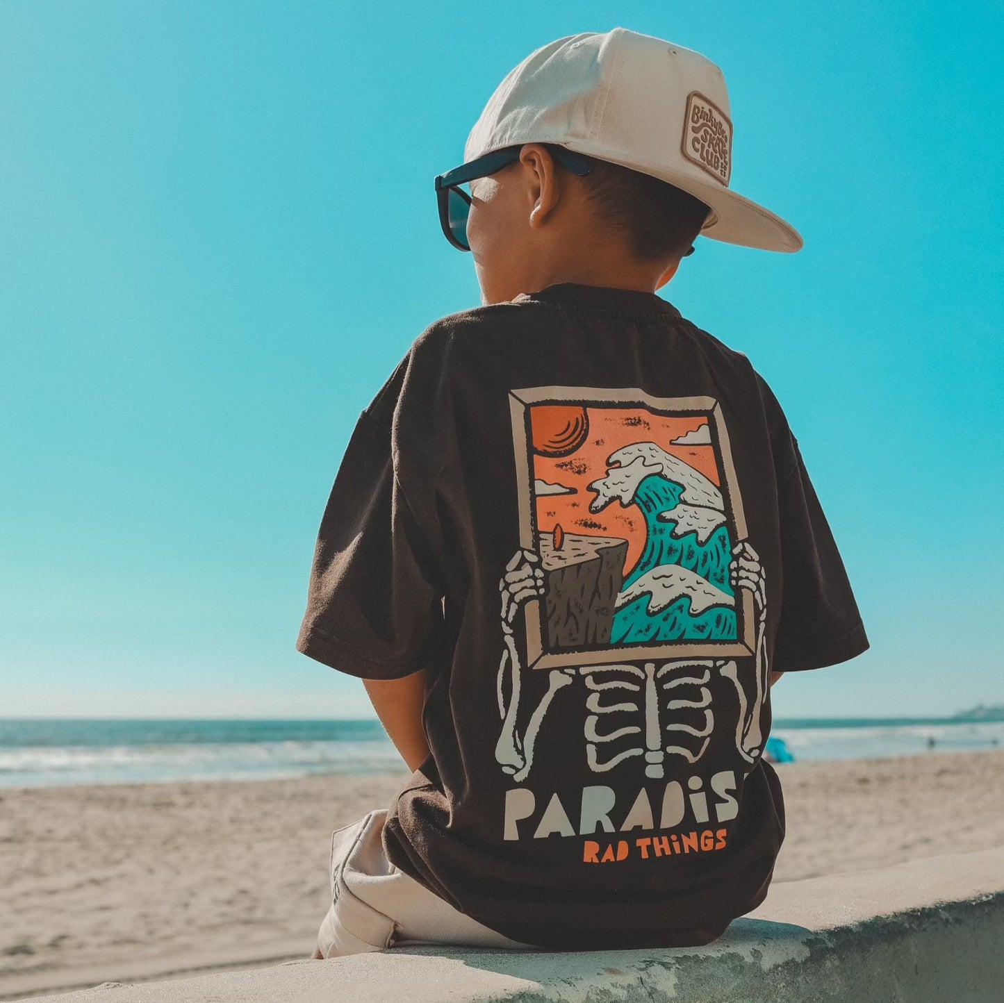 ANOTHER DAY IN PARADISE TEE - VINTAGE BROWN - Mack & Harvie