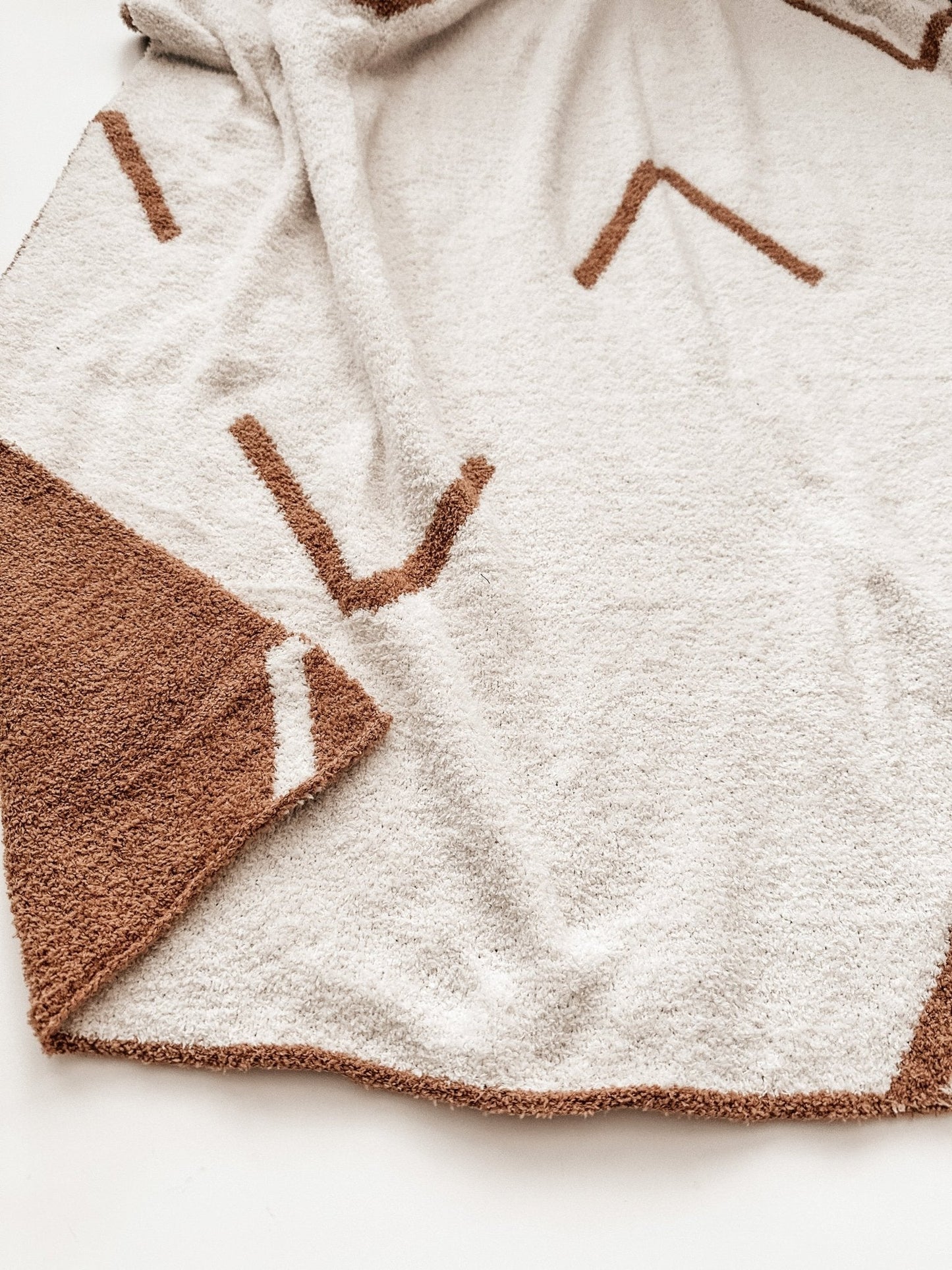 Arrow Blanket - Caramel/Cream - Mack & Harvie