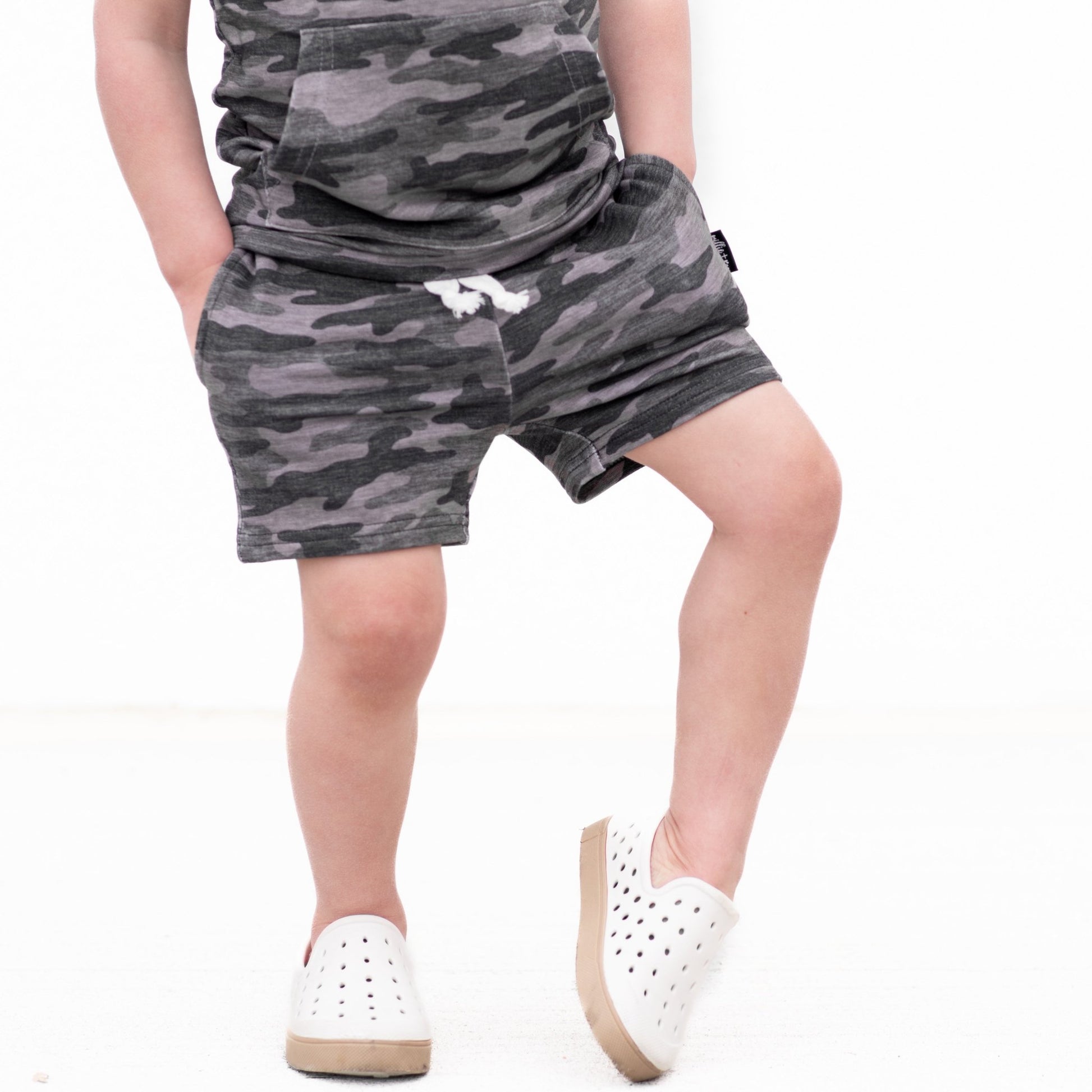 BAMBOO JOGGER SHORTS - Chris Camo - Mack & Harvie