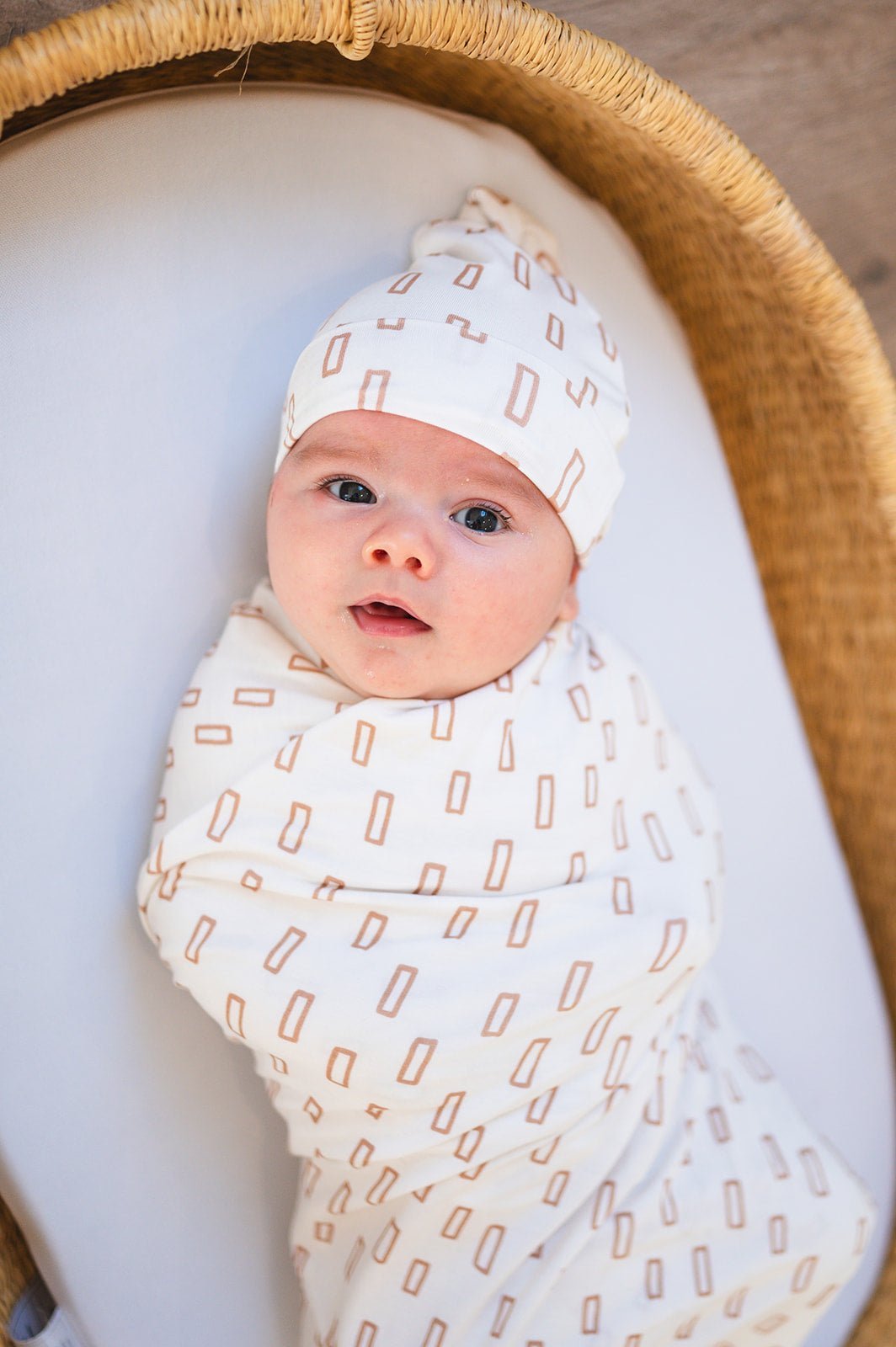 Bamboo Stretch Swaddle - Neutral Rectangle - Mack & Harvie