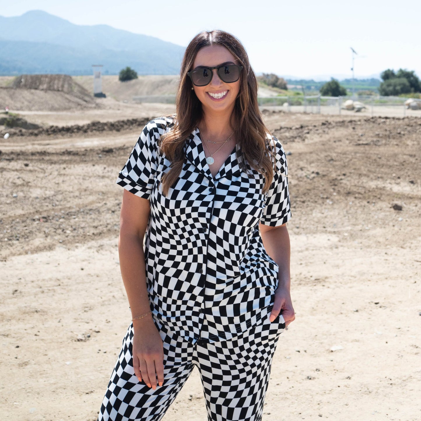 B&W Wavy Checker | Women's Flare Set - Mack & Harvie