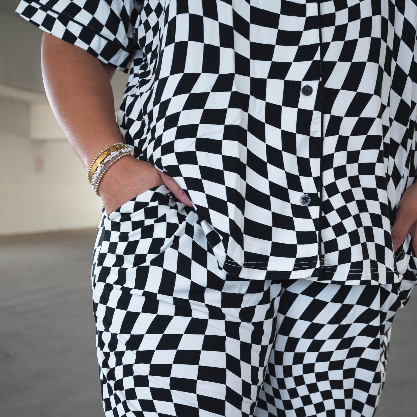 B&W Wavy Checker | Women's Flare Set - Mack & Harvie