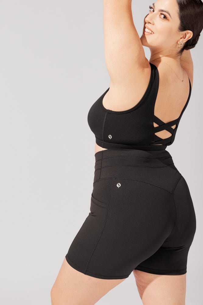 Cargo Booty Short - Black - Mack & Harvie