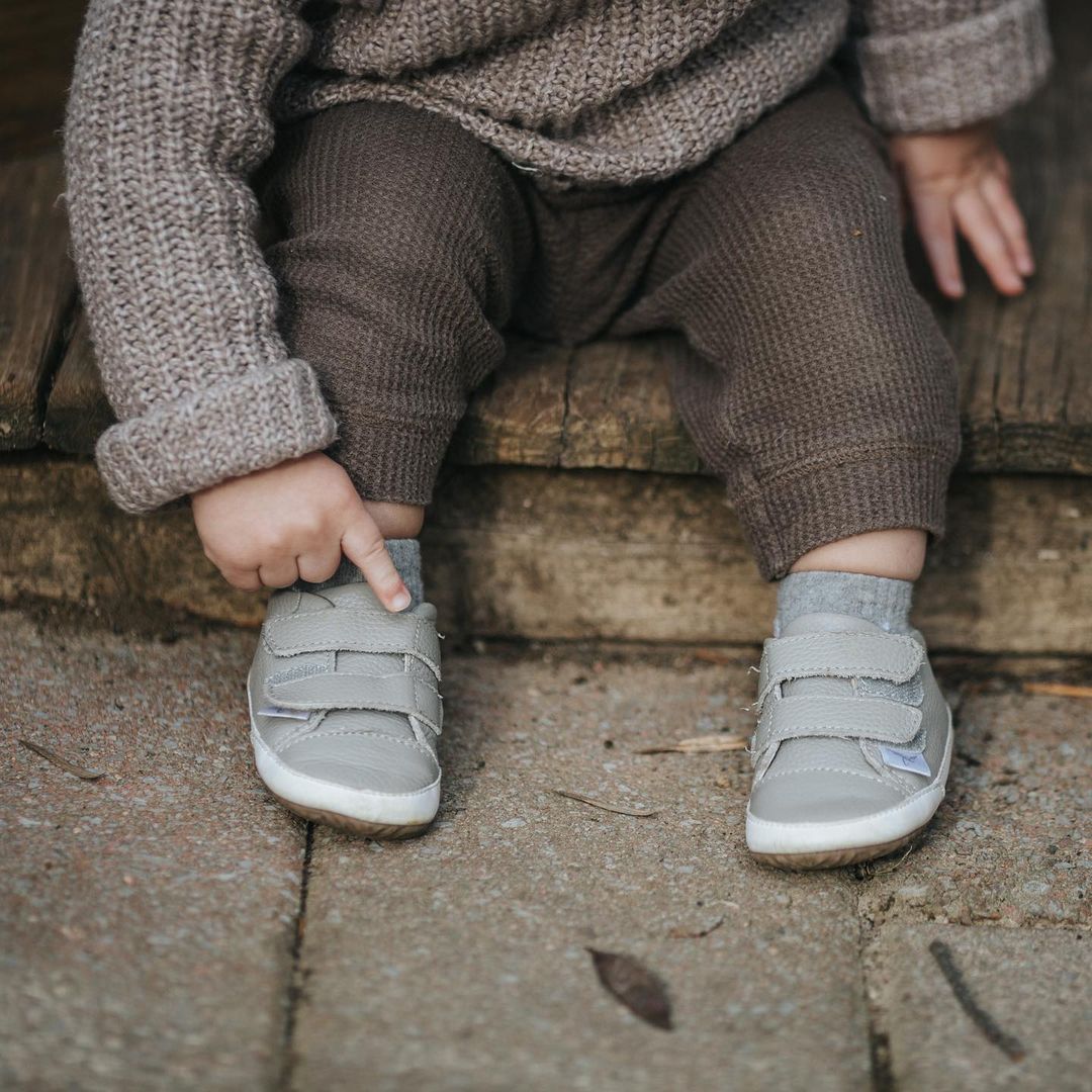 Casual Gray Low Top - Mack & Harvie