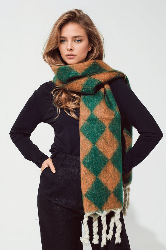 Chunky Scarf in Argyle Pattern in Green - Mack & Harvie