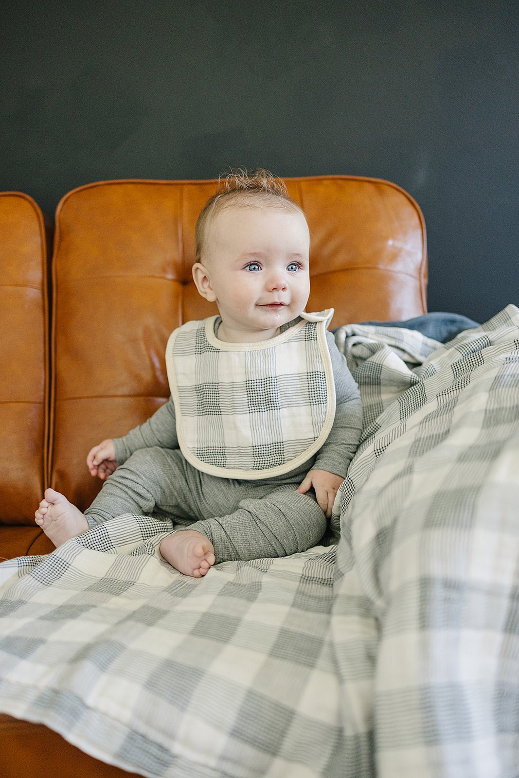 Coastal Plaid Classic Muslin Bib - Mack & Harvie