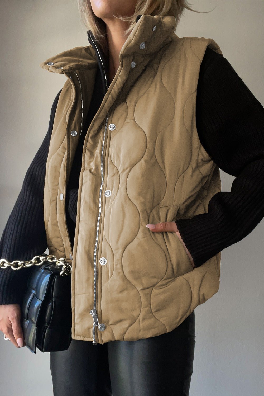 Collared Neck Vest with Pockets - Mack & Harvie