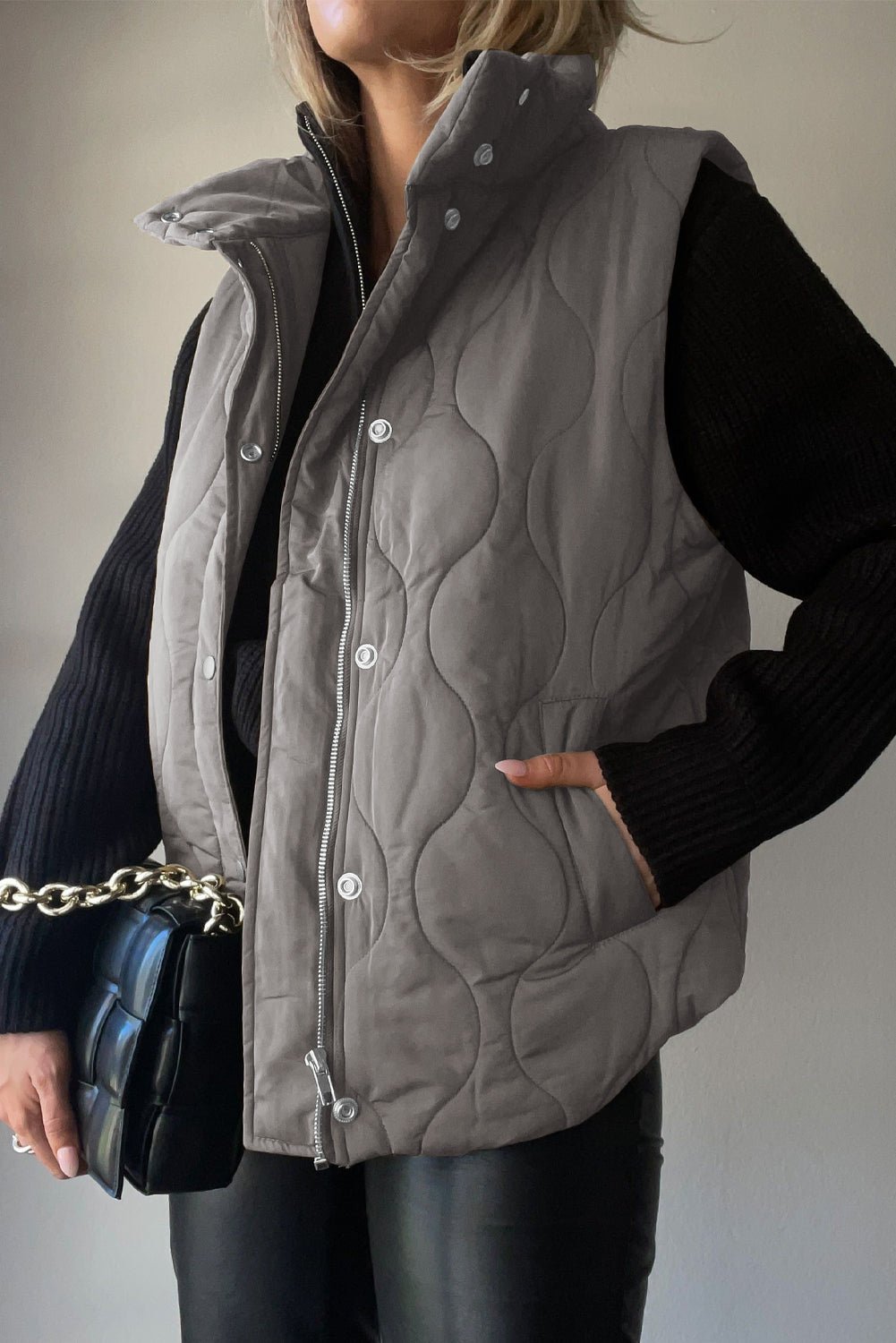 Collared Neck Vest with Pockets - Mack & Harvie