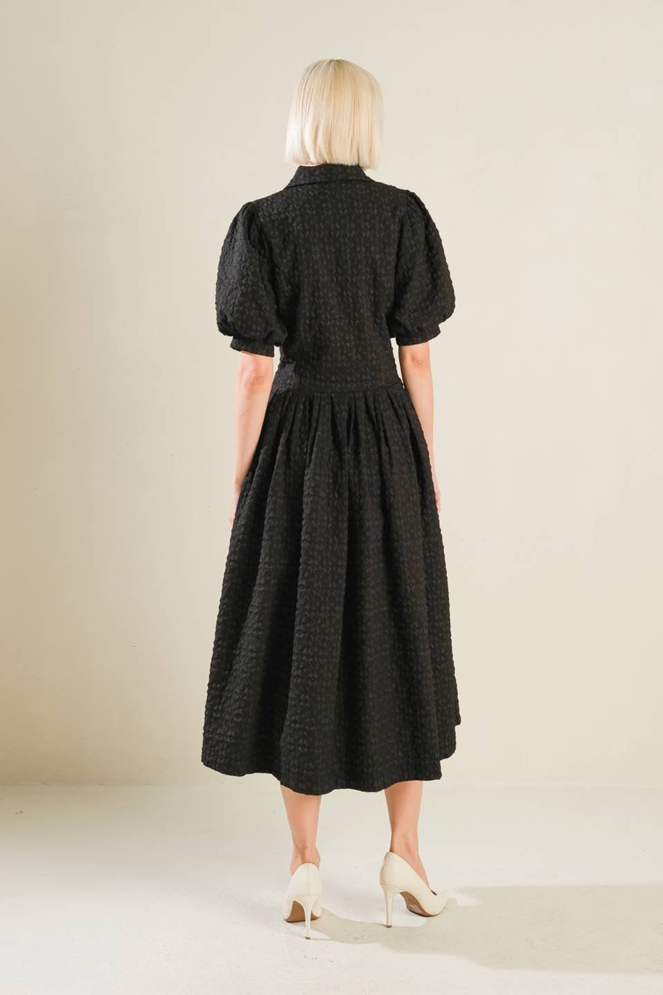 CONSTANTLY TRENDY WOVEN MIDI DRESS - Mack & Harvie