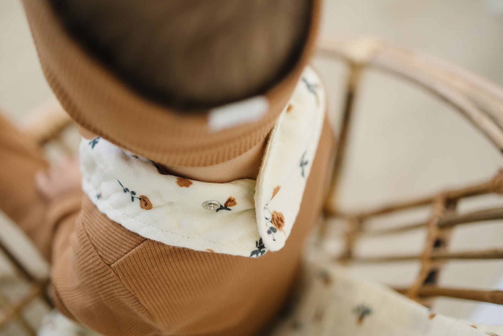 Cream Floral Muslin Bib - Mack & Harvie