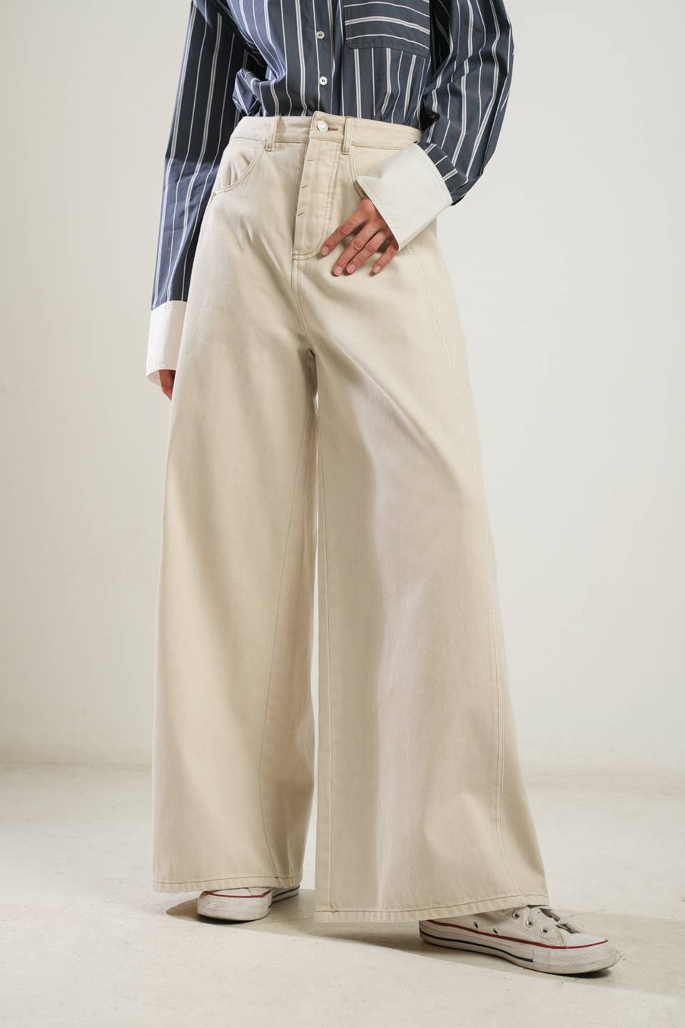 DELICATE HUE WOVEN TWILL PANTS - Mack & Harvie