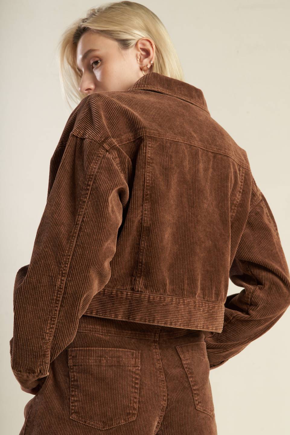 ESCAPING REALITY CORDUROY JACKET - Mack & Harvie