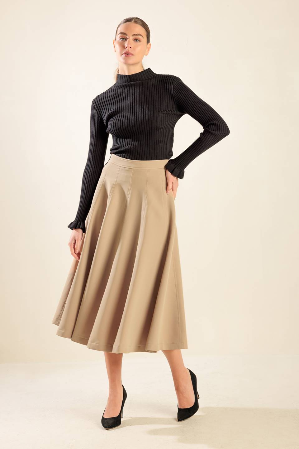 FALLING INTO BLISS WOVEN MIDI SKIRT - Mack & Harvie