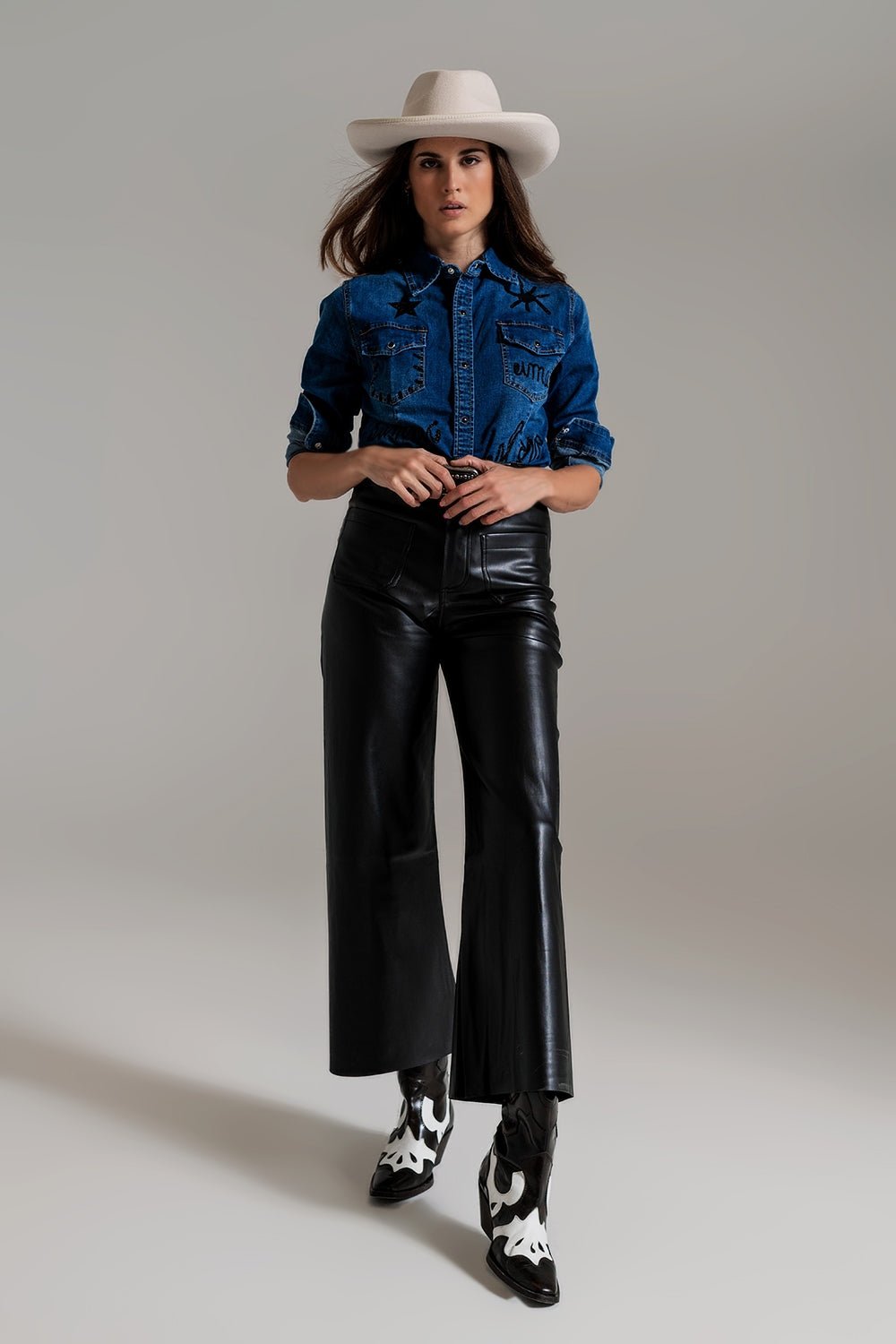 Fitted Denim Shirt With Black Graphic Details With Strass - Mack & Harvie