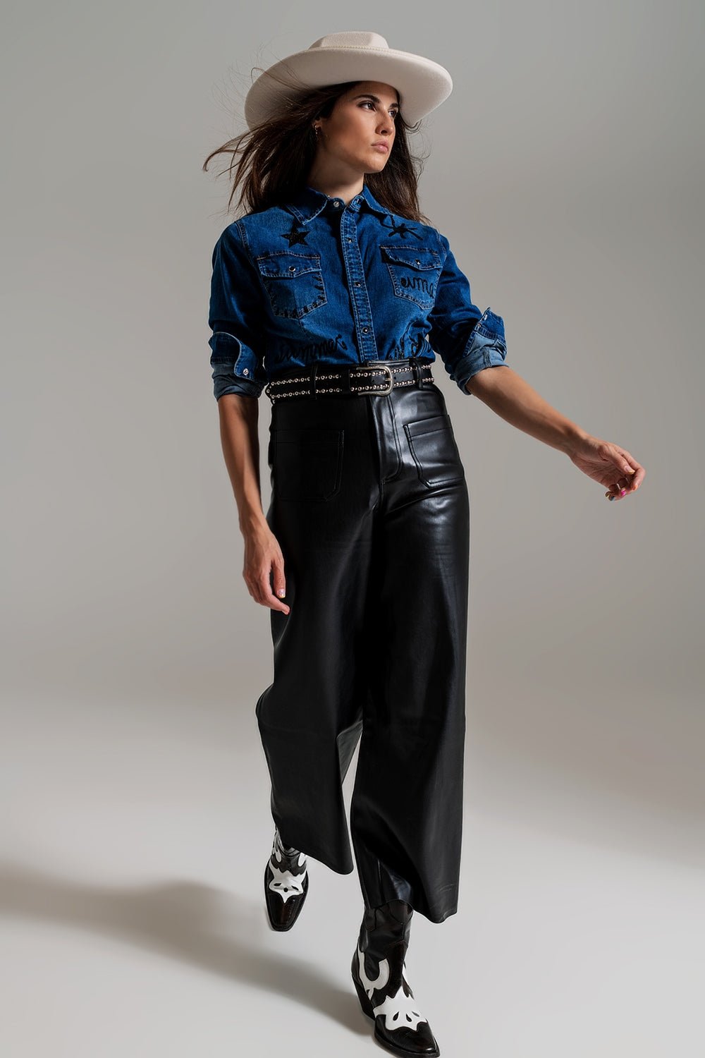 Fitted Denim Shirt With Black Graphic Details With Strass - Mack & Harvie