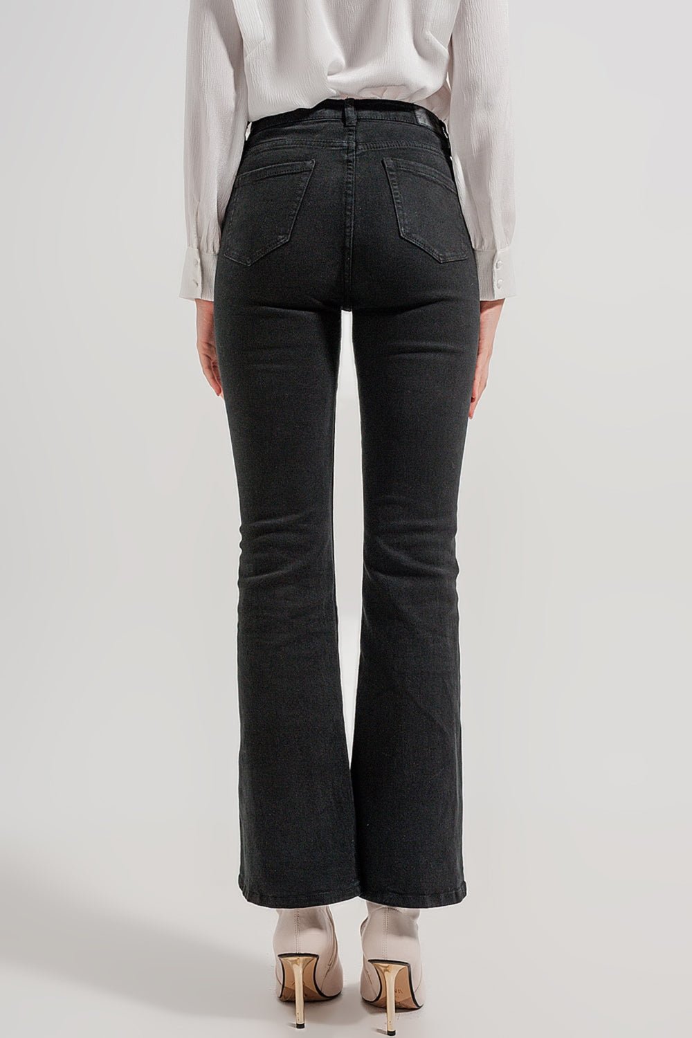 Flared Jeans in Black - Mack & Harvie