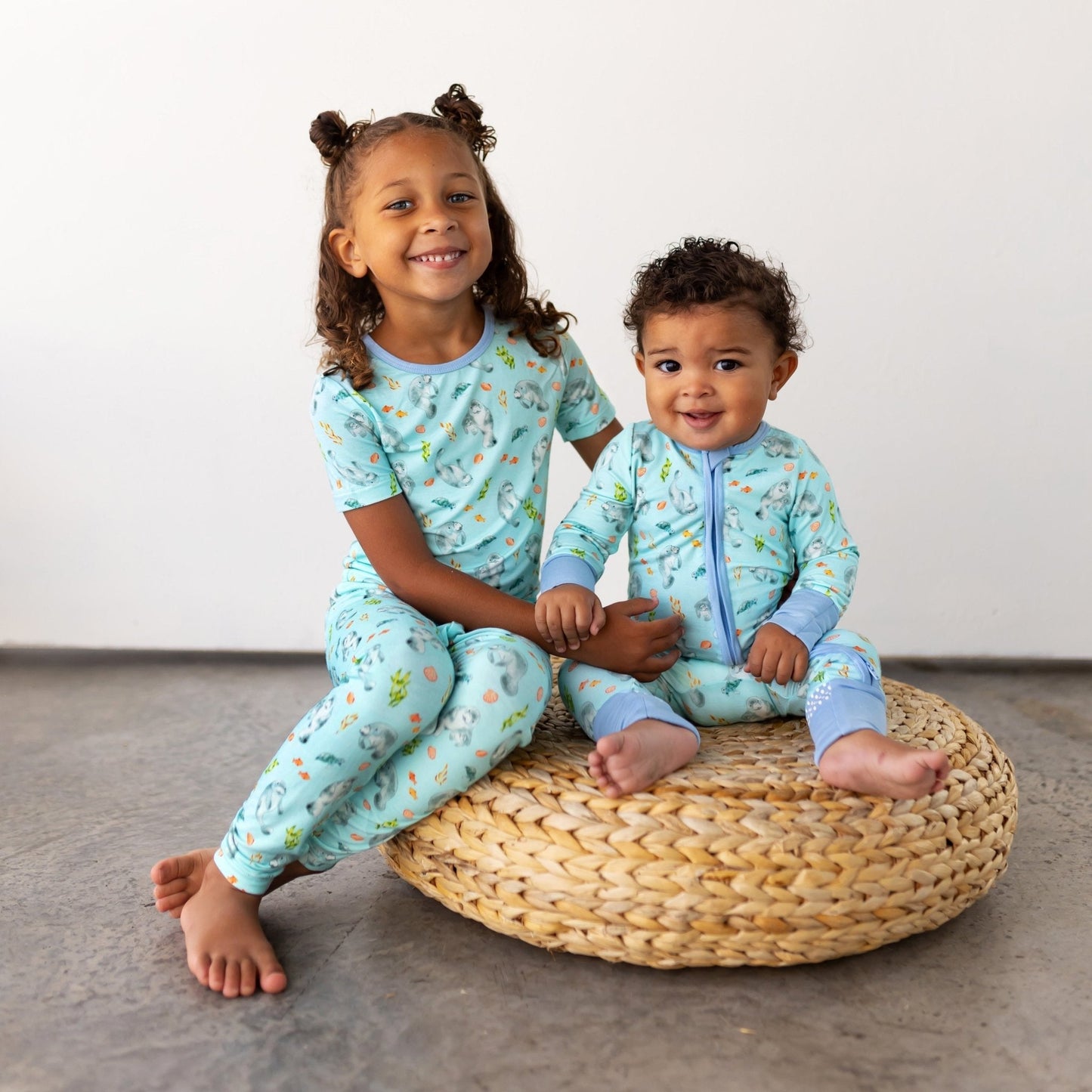 Get Your Float on Manatees Short Sleeve Pajama Set (2T - 12Y) - Mack & Harvie