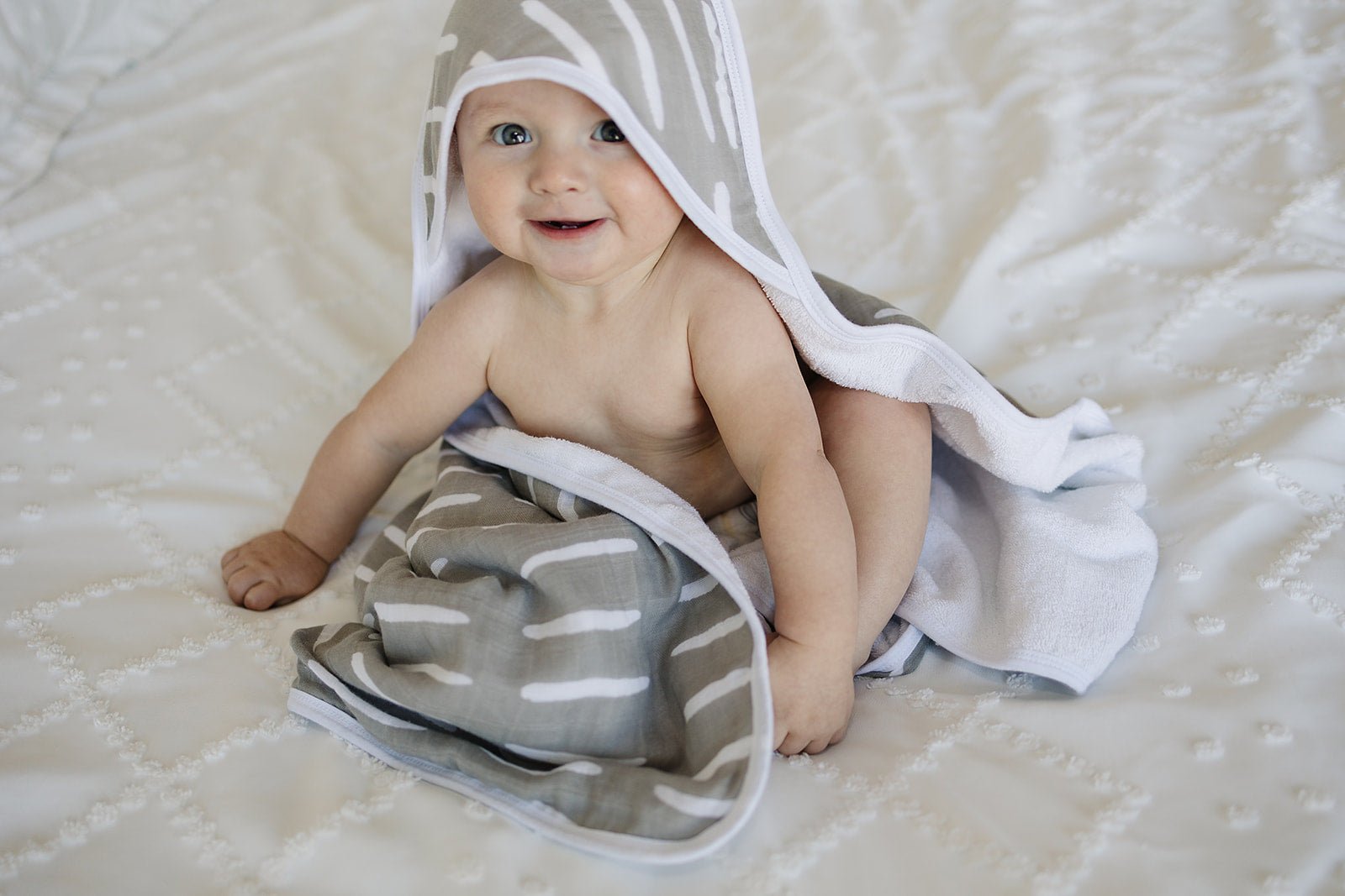 Grey Dash Muslin Hooded Towel - Mack & Harvie