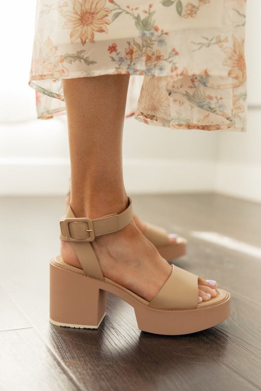 Hazen Platform Sandals - Mack & Harvie