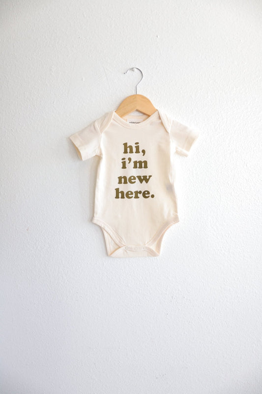 Hi, I’m New Here Baby Onesie in Fir Green - Mack & Harvie