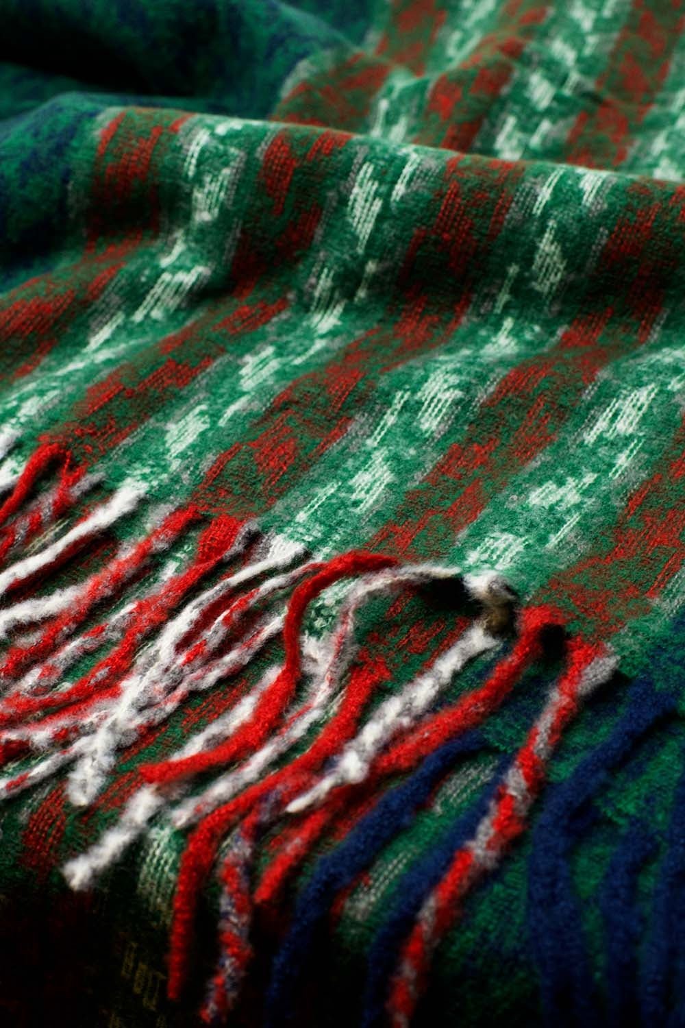 Houndstooth Design Scarf in Green and Red - Mack & Harvie