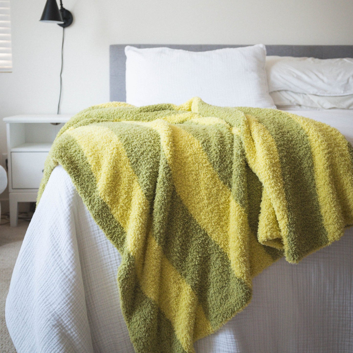 Lemon Lime | XL Plush Blanket - Mack & Harvie