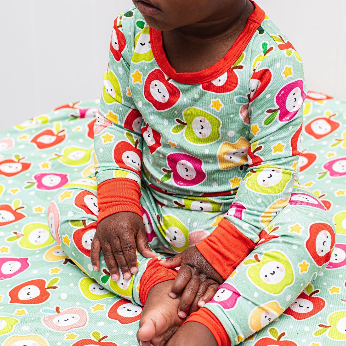 LONG SLEEVE 2 PIECE SETS - Kawaii Apple - Mack & Harvie