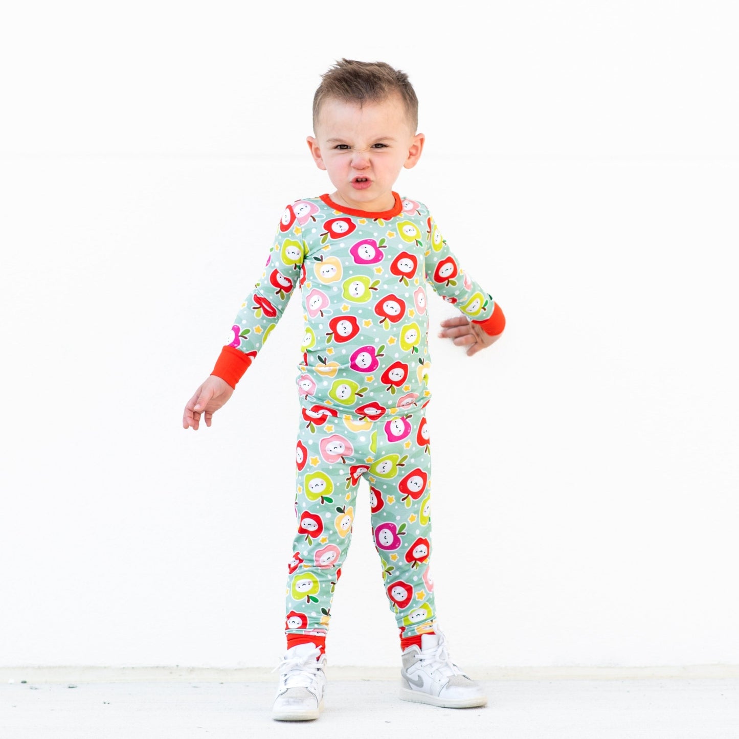 LONG SLEEVE 2 PIECE SETS - Kawaii Apple - Mack & Harvie