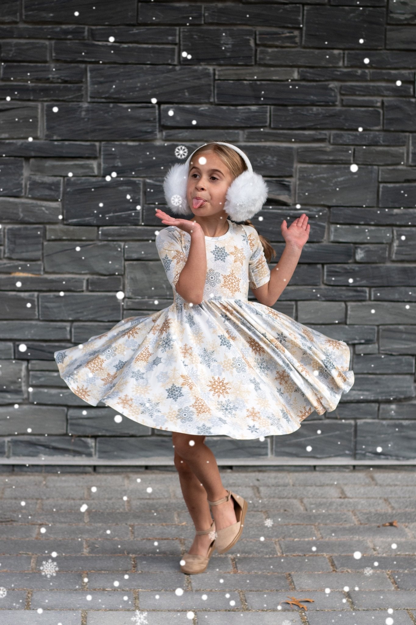 MID SLEEVE TWIRL - Snowflakes - Mack & Harvie