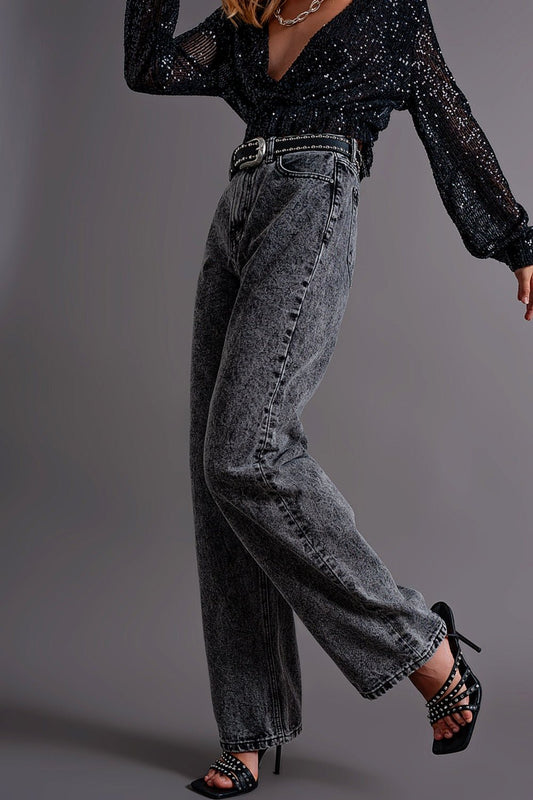 Mom Jeans With High Waist in Black - Mack & Harvie