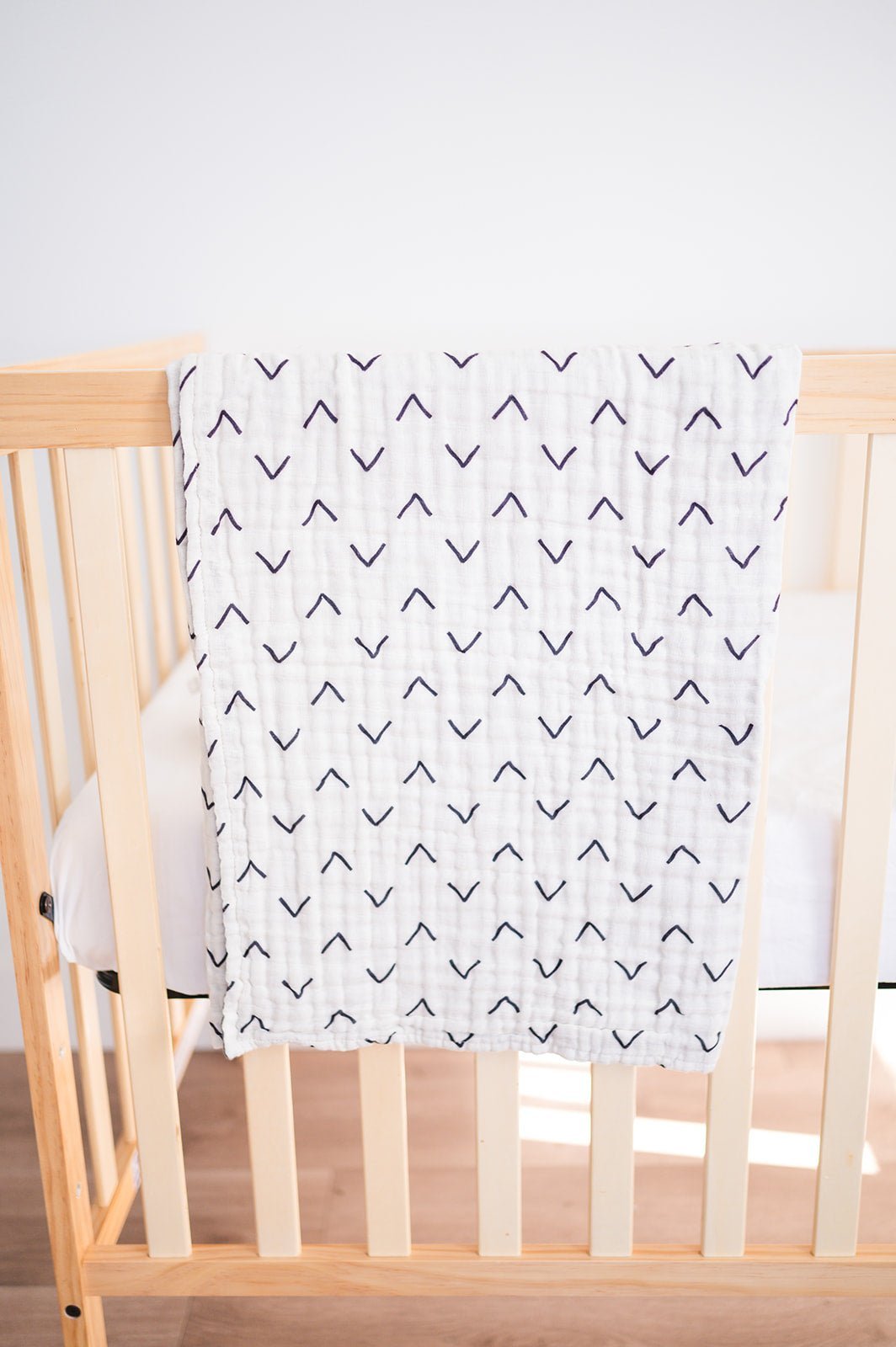 Muslin 6 - Layer Blanket - Black Arrow - Mack & Harvie