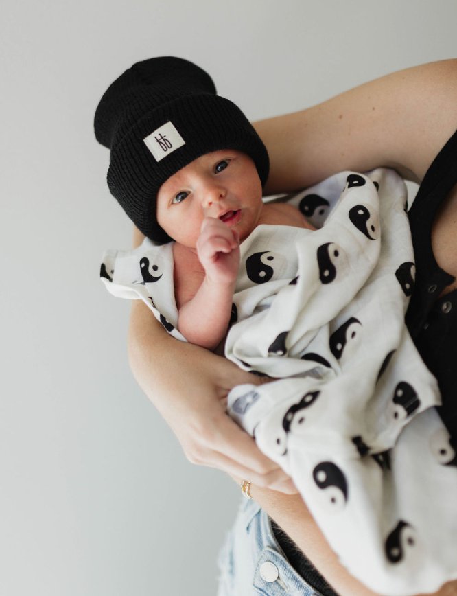 Muslin Swaddle | Black & White Yin Yang - Mack & Harvie