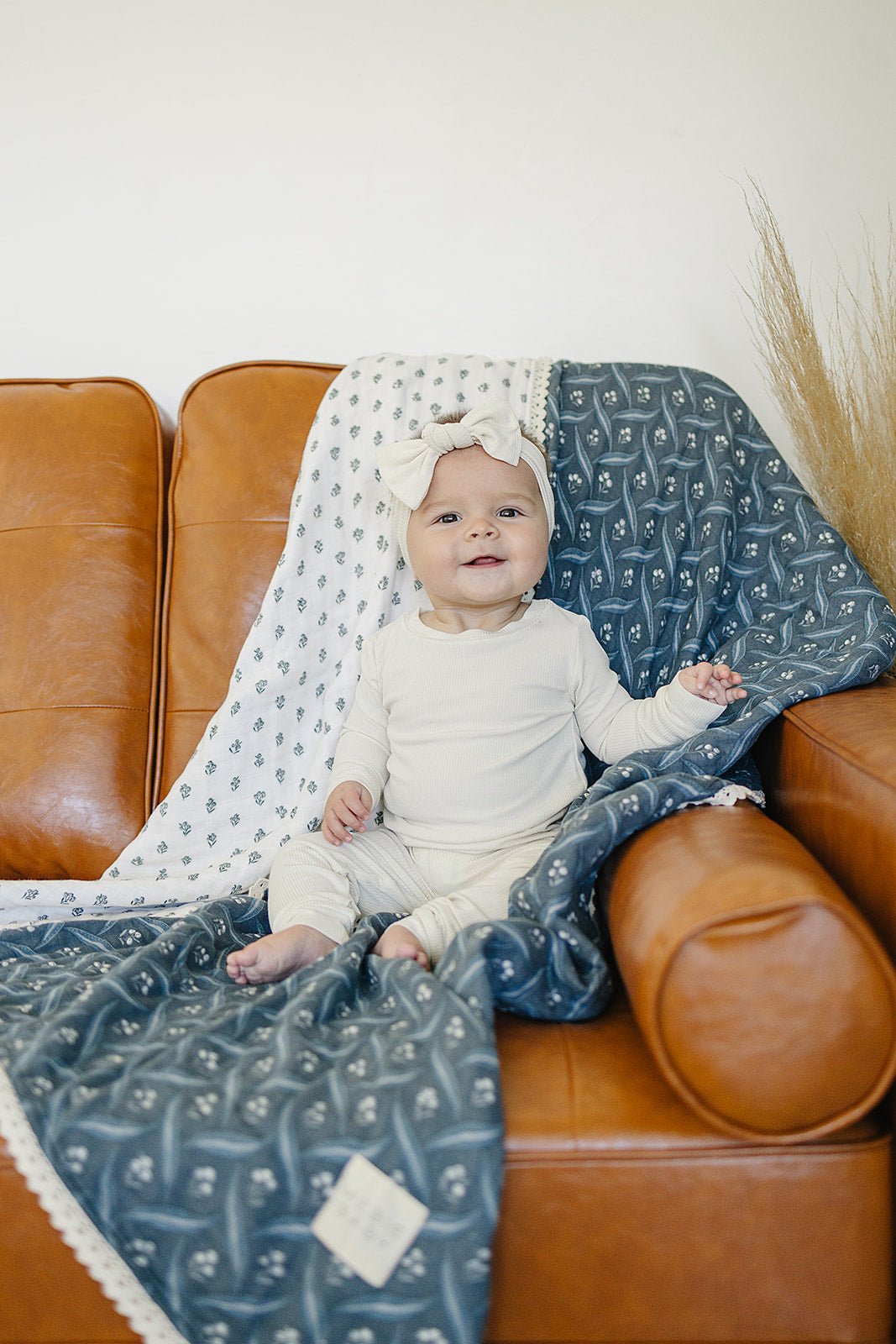 Navy Berry + Cream Berry Lace Muslin Quilt - Mack & Harvie