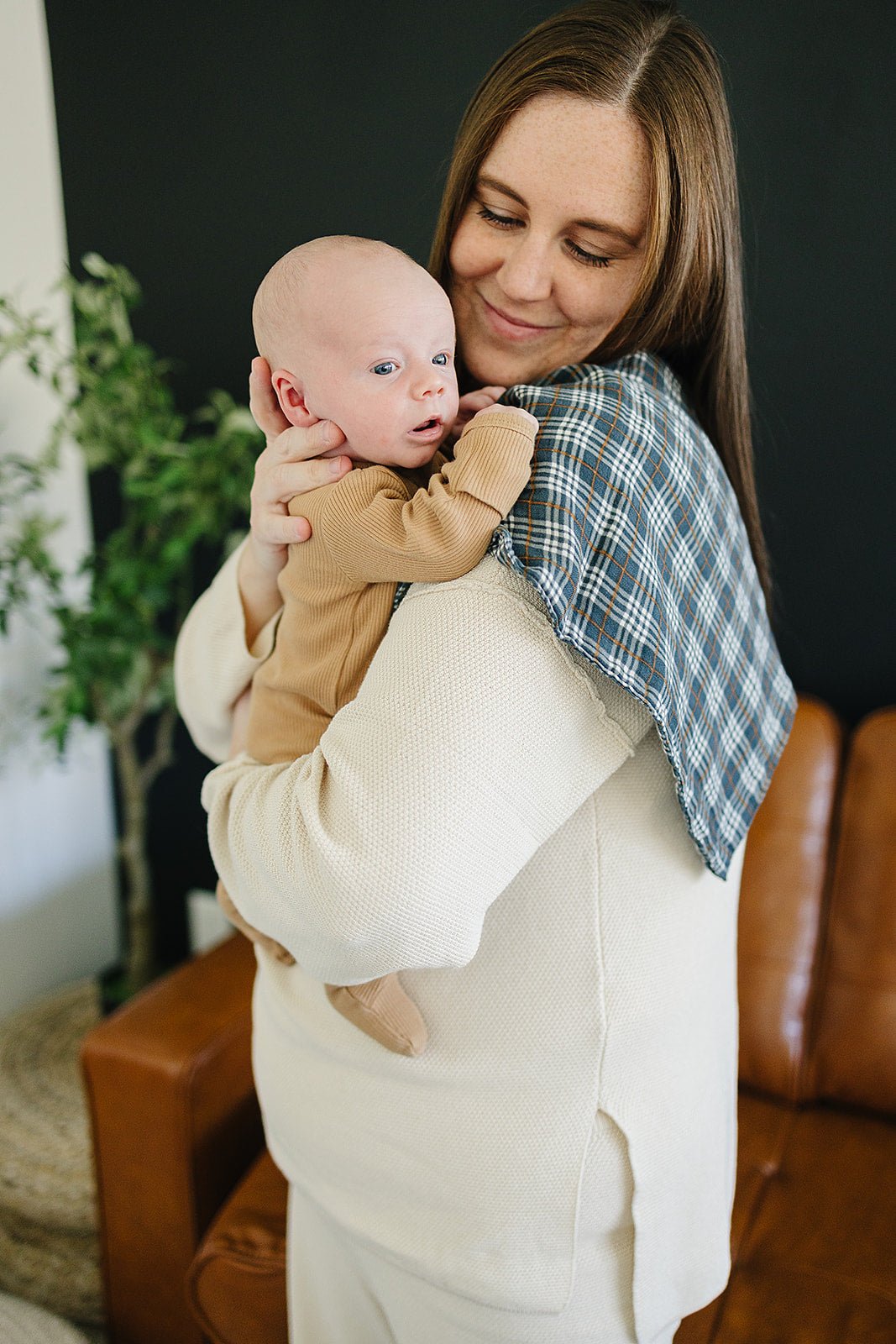 Navy Plaid Muslin Burp Cloth - Mack & Harvie