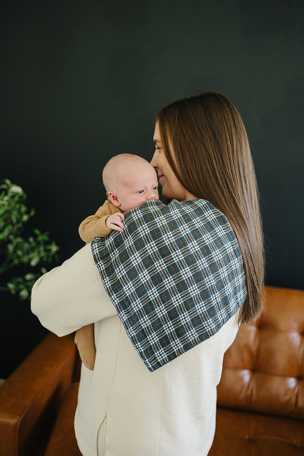 Navy Plaid Muslin Burp Cloth - Mack & Harvie