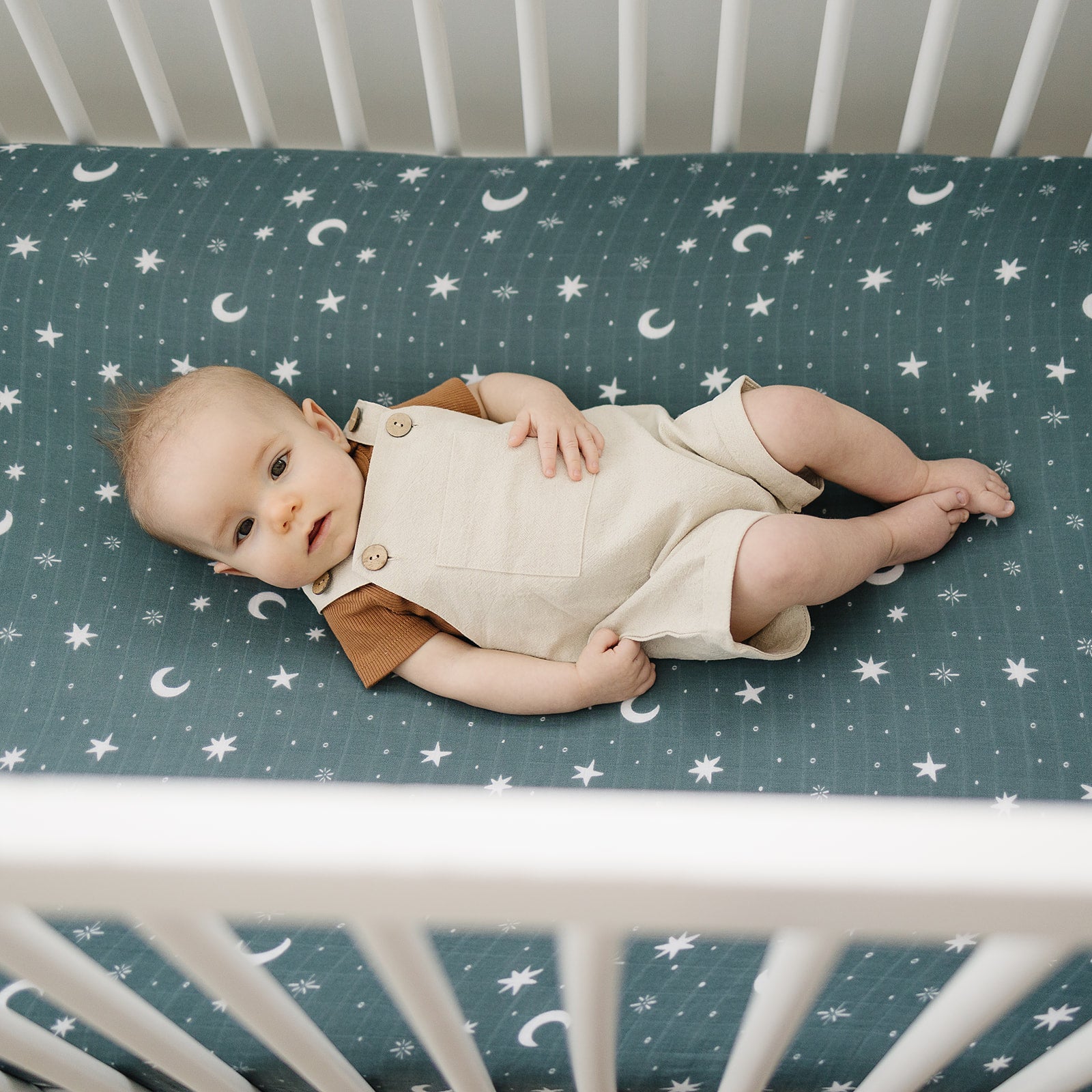 Night Sky Muslin Crib Sheet - Mack & Harvie