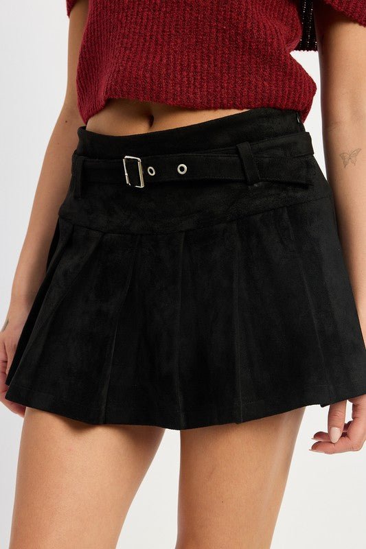 PLEATED SUEDE SKORT WITH BELT - Mack & Harvie