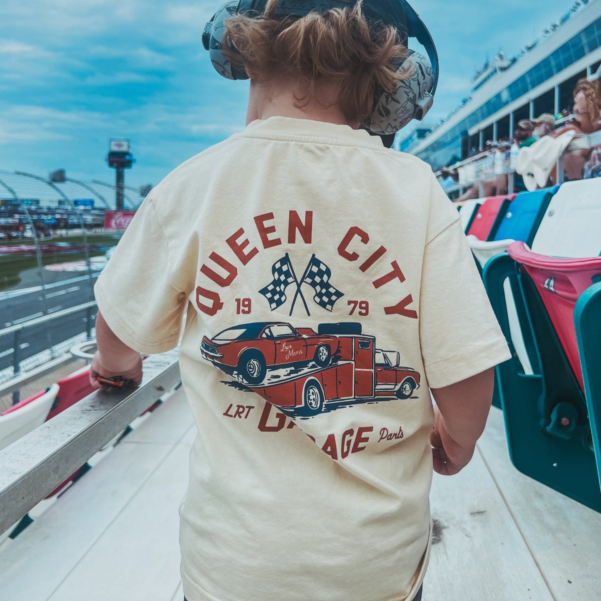 QUEEN CITY GARAGE TEE - VINTAGE CREAM - Mack & Harvie