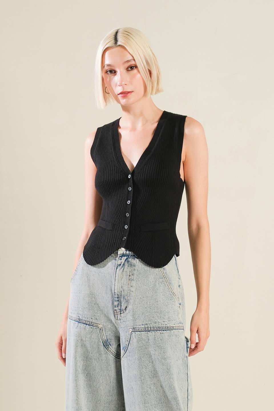 REGAL RISE BLACK KNIT VEST - Mack & Harvie