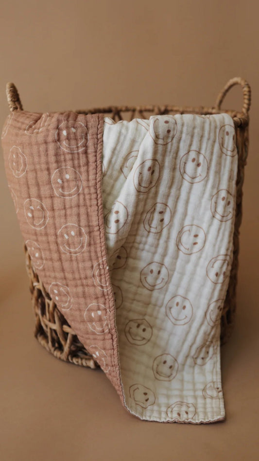 Reversible Tan/Ivory Smile | Quilt - Mack & Harvie