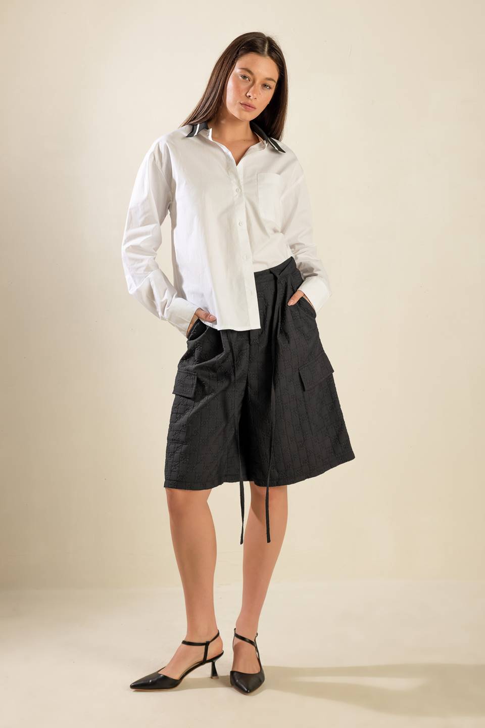 SEE WHAT HAPPENS WOVEN BERMUDA SHORTS - Mack & Harvie