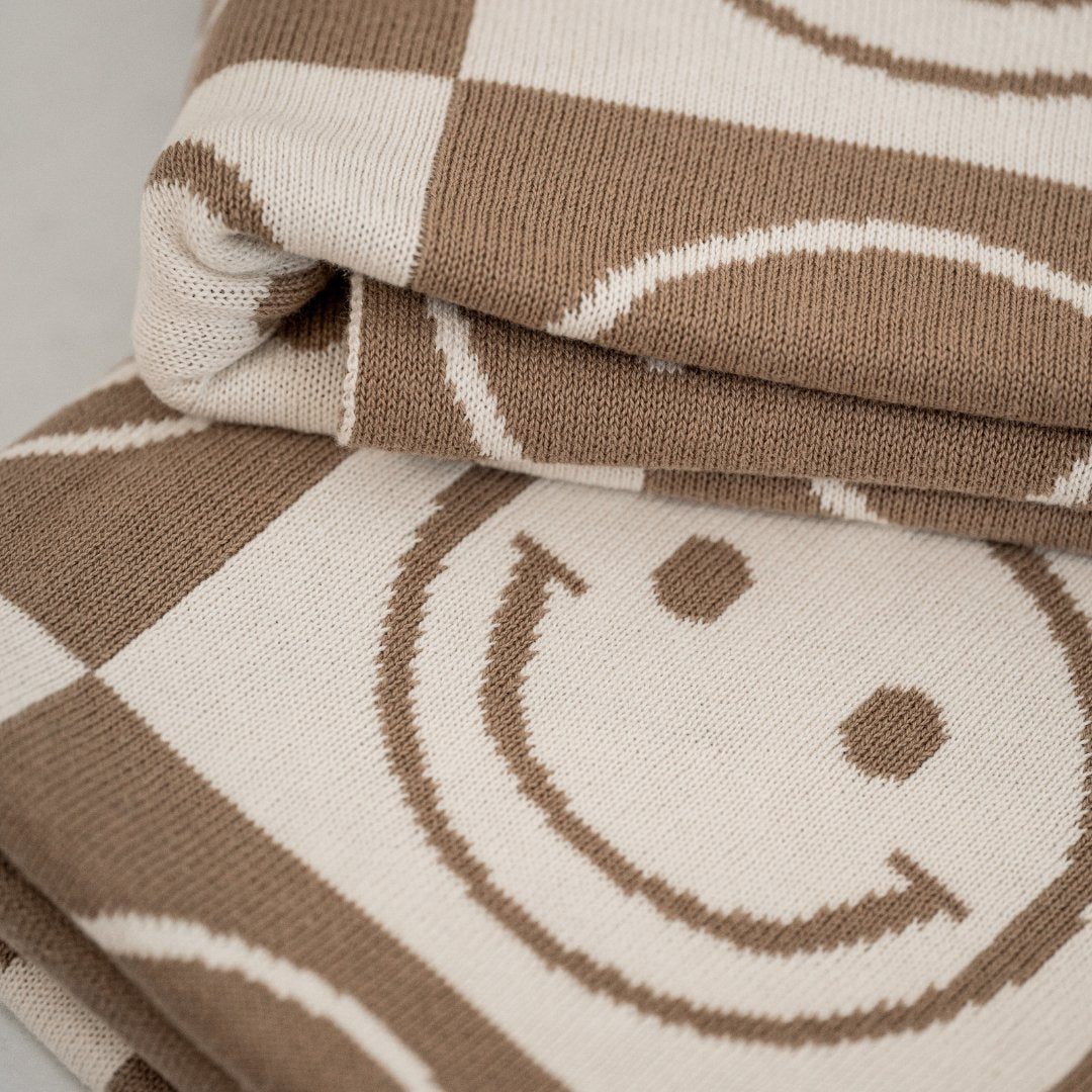 Smiley Knit Blanket - Mack & Harvie