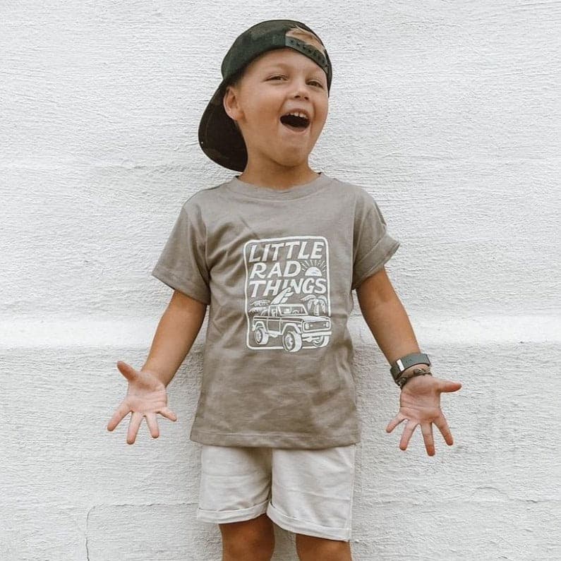 THE BRONCO LITTLE RAD THINGS TEE - Mack & Harvie