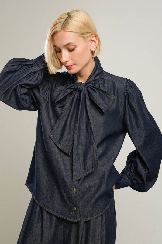 THERE IN MY MIND CHAMBRAY TOP - Mack & Harvie