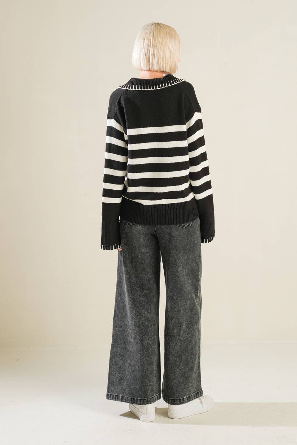 TIMELESS CHARM SWEATER TOP - Mack & Harvie