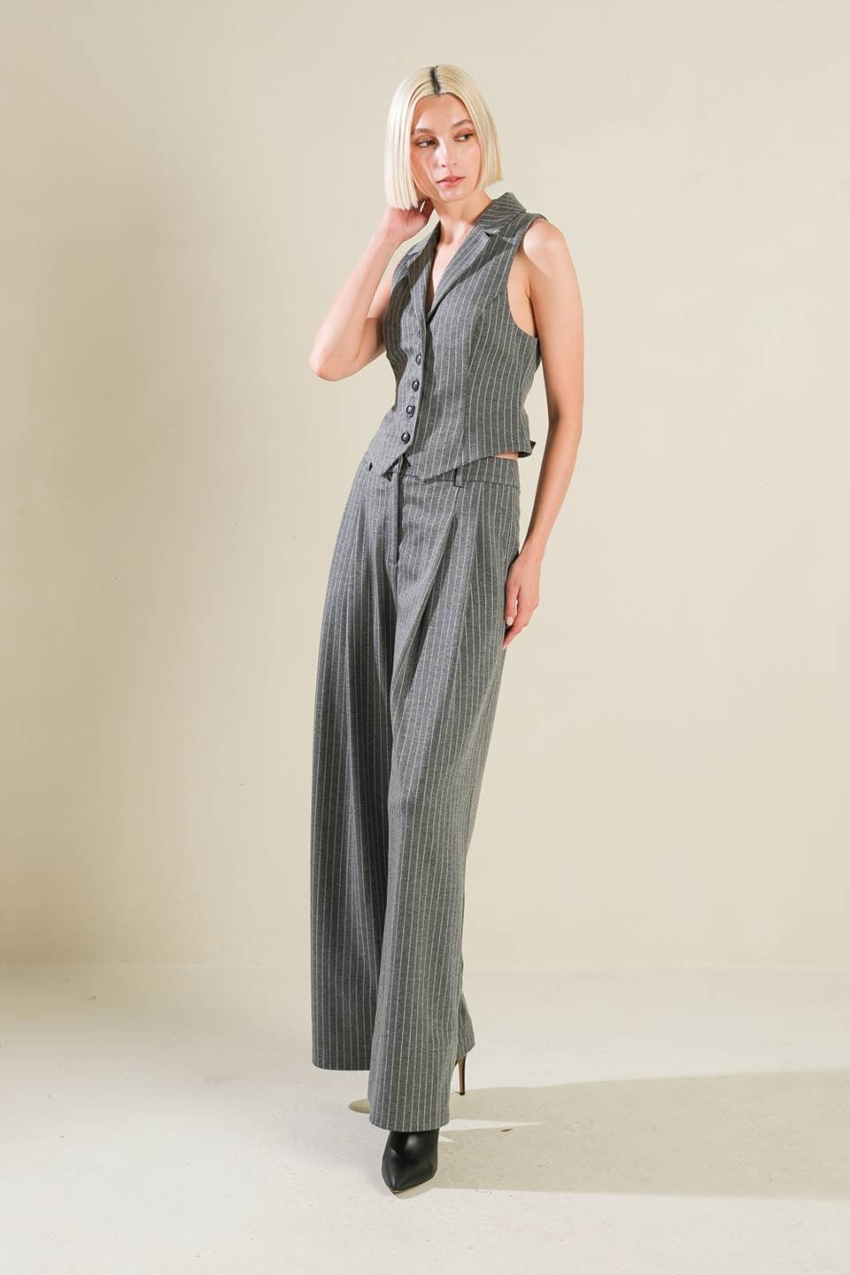 WANNA BE LOVED WOVEN VEST - Mack & Harvie