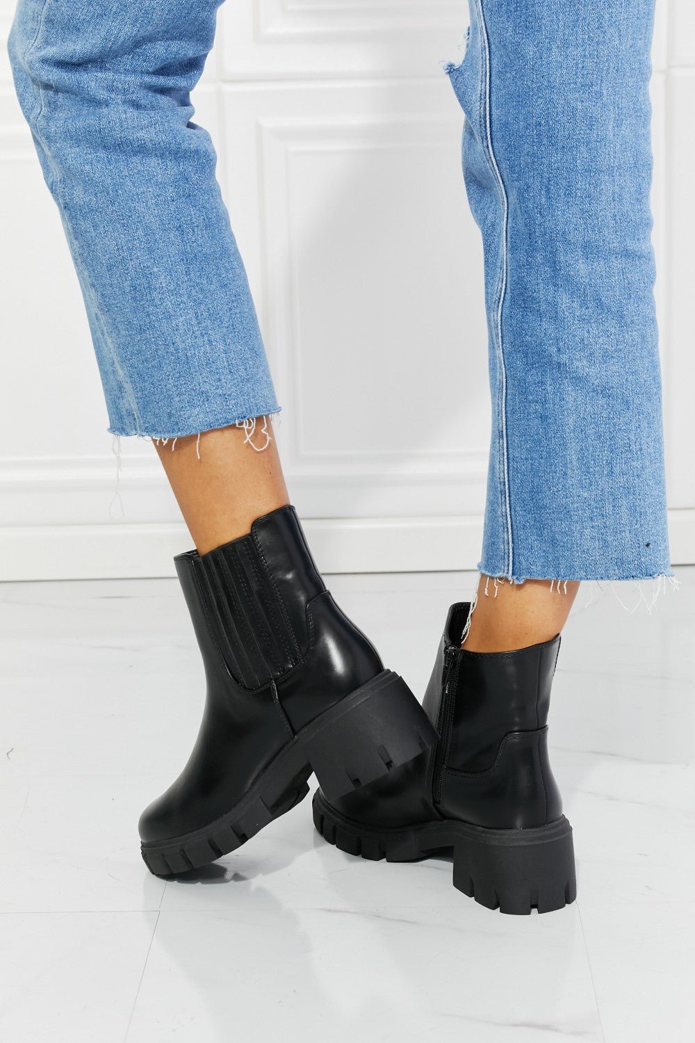 What It Takes Lug Sole Chelsea Boots in Black - Mack & Harvie