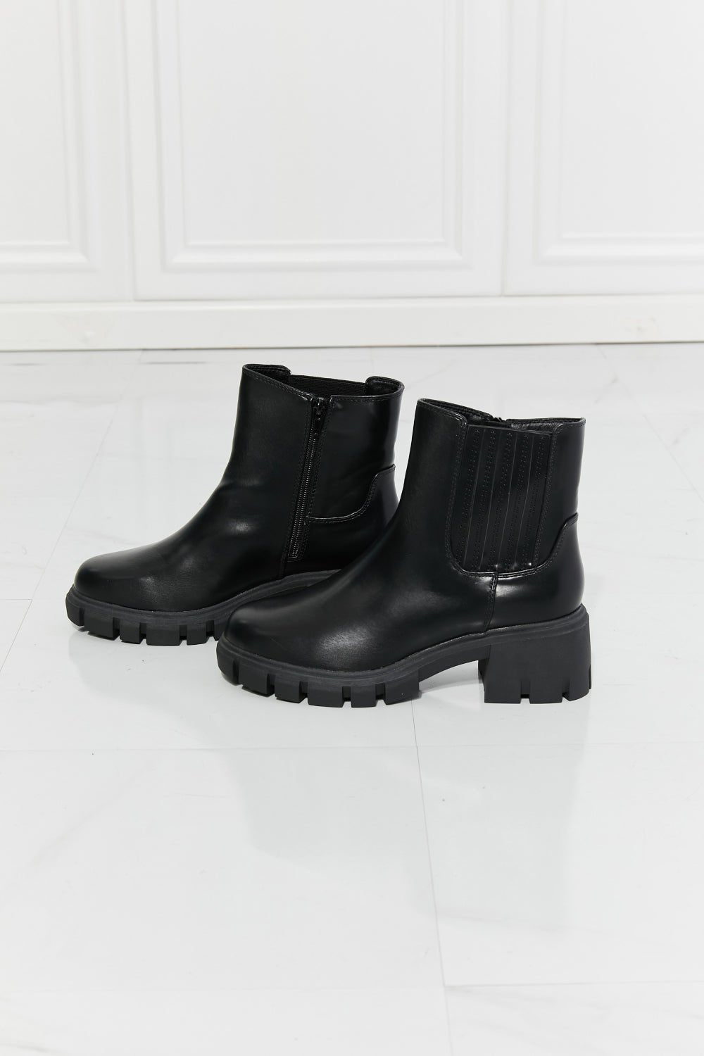 What It Takes Lug Sole Chelsea Boots in Black - Mack & Harvie